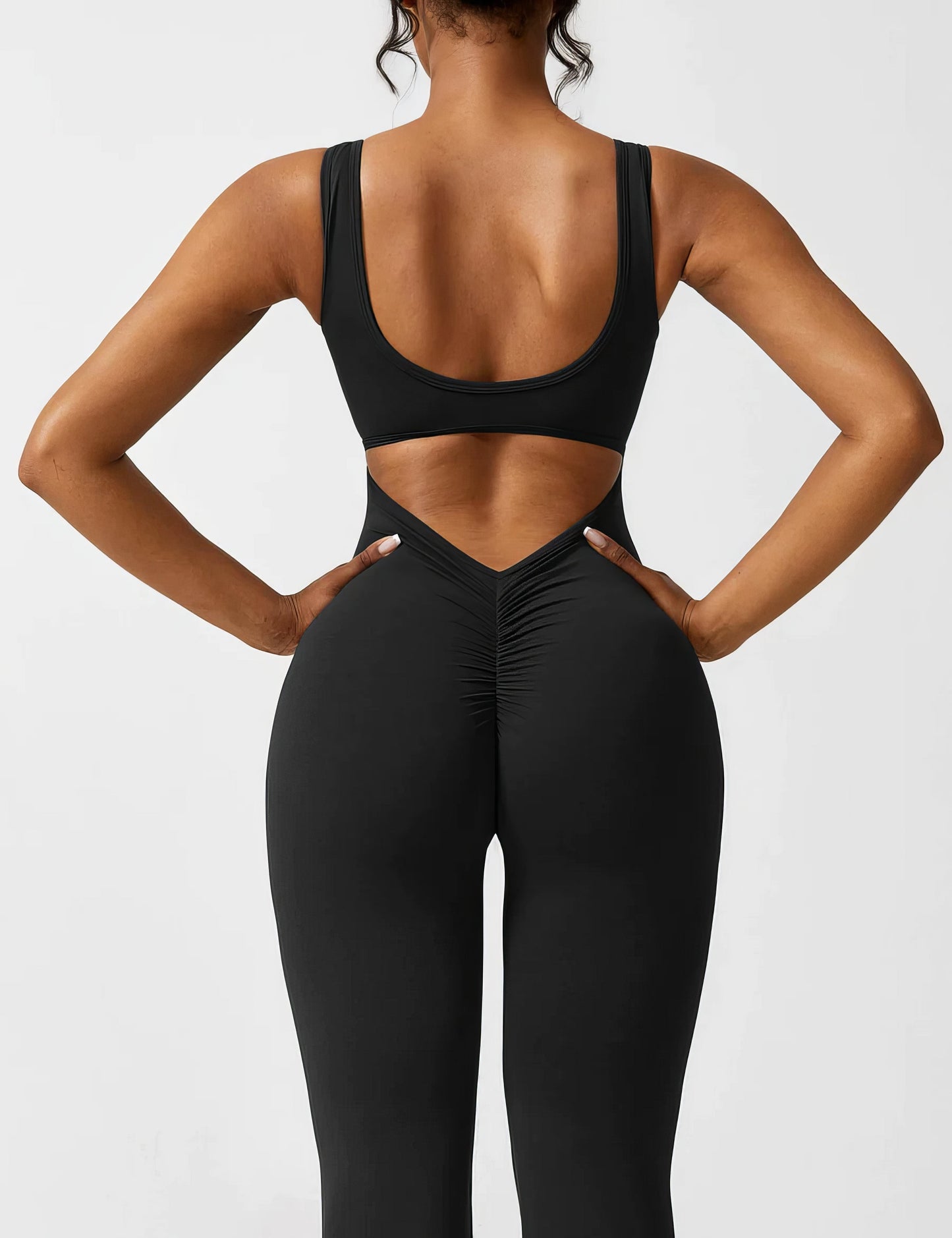 DEMI | V-BACK JUMPSUIT